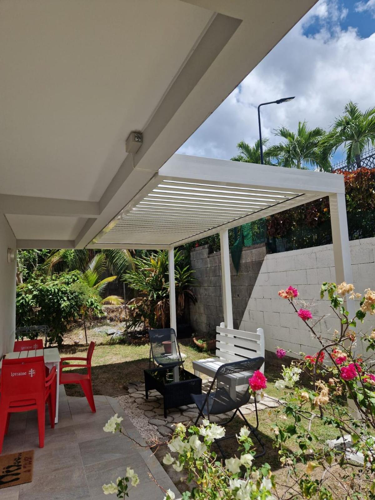 F2 Rez De Jardin Carbet Appartement Le Carbet Buitenkant foto
